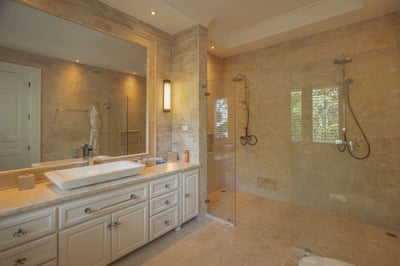 Luxury Villa Photo #19