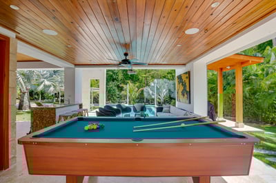 Luxury Villa Photo #28