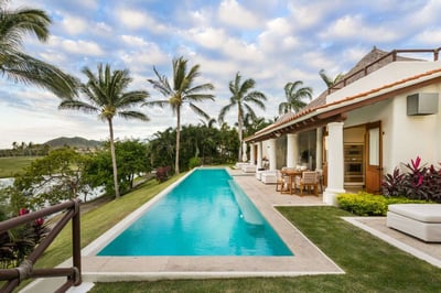 Luxury Villa Photo #3