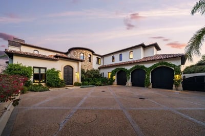 Luxury Villa Photo #49