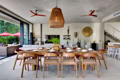 Luxury Villa Photo #12