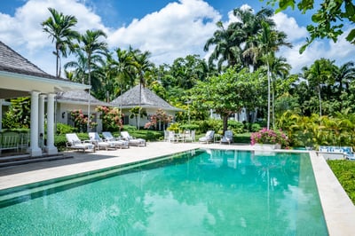 Luxury Villa Photo #2