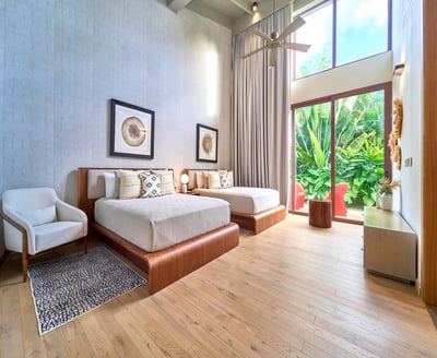 Luxury Villa Photo #39