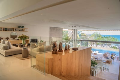 Luxury Villa Photo #27
