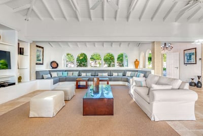 Luxury Villa Photo #16