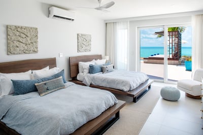 Luxury Villa Photo #20