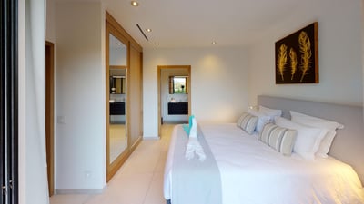 Luxury Villa Photo #41