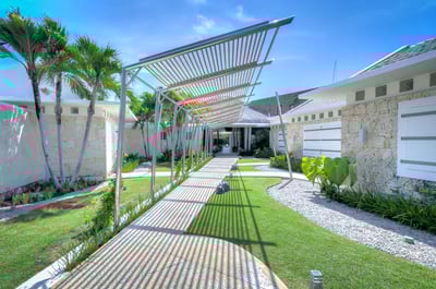 Luxury Villa Photo #13