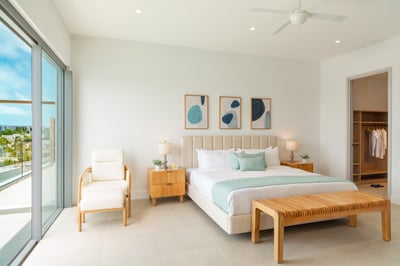 Luxury Villa Photo #9