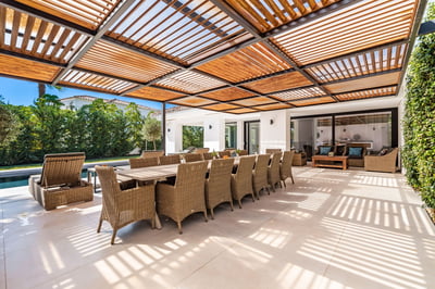 Luxury Villa Photo #6