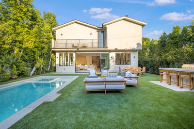 Luxury Villa Photo #4