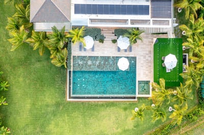 Luxury Villa Photo #3