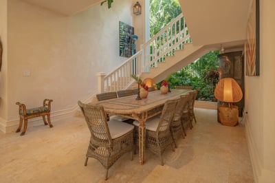 Luxury Villa Photo #25