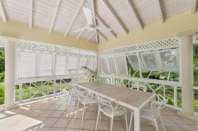 Luxury Villa Photo #6