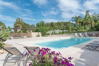 Luxury Villa Photo #13