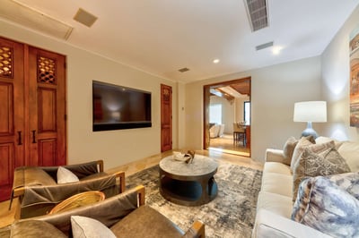 Luxury Villa Photo #35