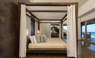 Luxury Villa Photo #24