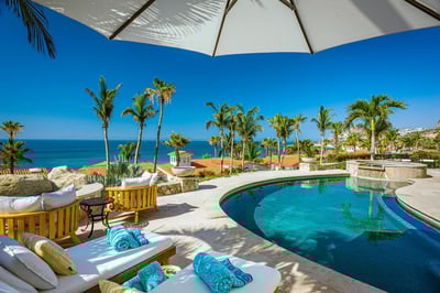 Luxury Villa Photo #4