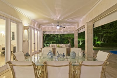 Luxury Villa Photo #9