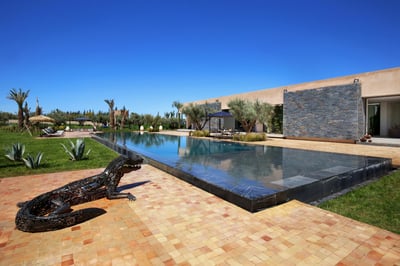 Luxury Villa Photo #4