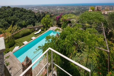 Luxury Villa Photo #10