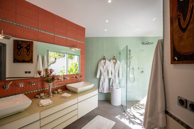 Luxury Villa Photo #46