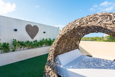 Luxury Villa Photo #22