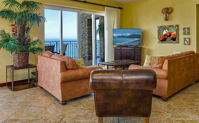 Luxury Villa Photo #5
