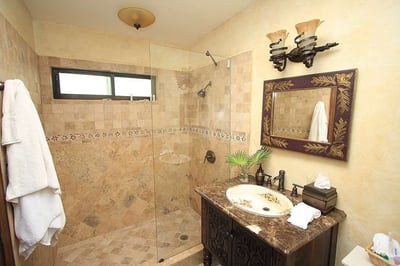Luxury Villa Photo #18