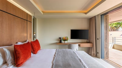 Luxury Villa Photo #30