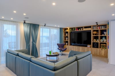 Luxury Villa Photo #36