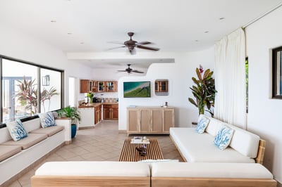 Luxury Villa Photo #15