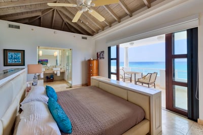 Luxury Villa Photo #20