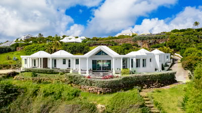 Luxury Villa Photo #2