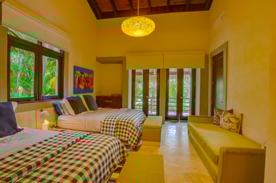 Luxury Villa Photo #42