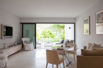 Luxury Villa Photo #3