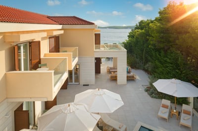 Luxury Villa Photo #24