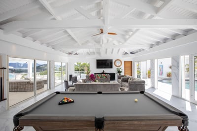 Luxury Villa Photo #31