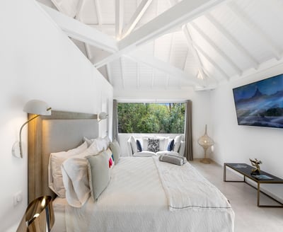 Luxury Villa Photo #20