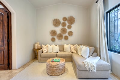 Luxury Villa Photo #34