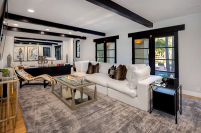 Luxury Villa Photo #15