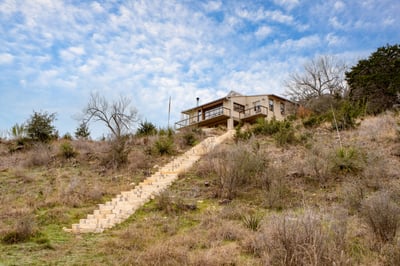 Luxury Villa Photo #3