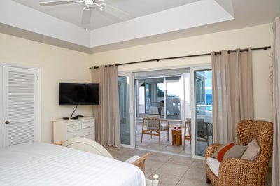 Luxury Villa Photo #23