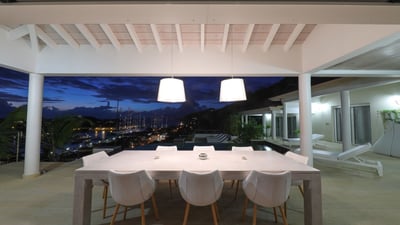 Luxury Villa Photo #18