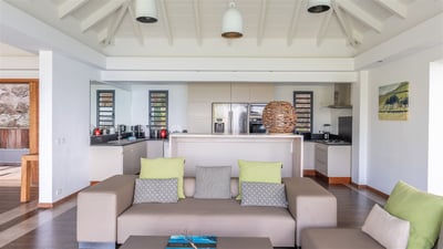 Luxury Villa Photo #14