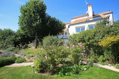 Luxury Villa Photo #7