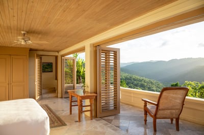 Luxury Villa Photo #15