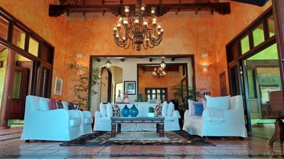Luxury Villa Photo #14