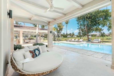 Luxury Villa Photo #18