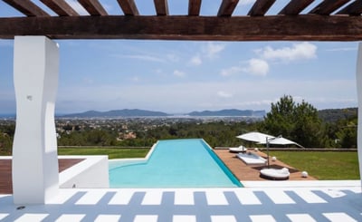 Luxury Villa Photo #2